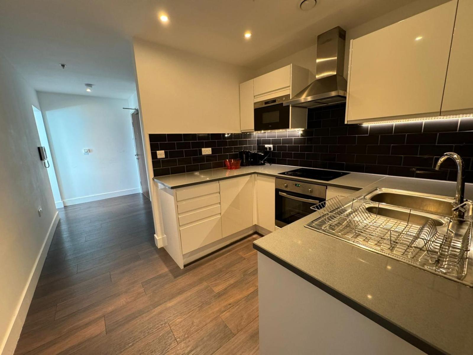 Cozy One Bedroom Flat 20 Mins Central London Bp142 Buitenkant foto